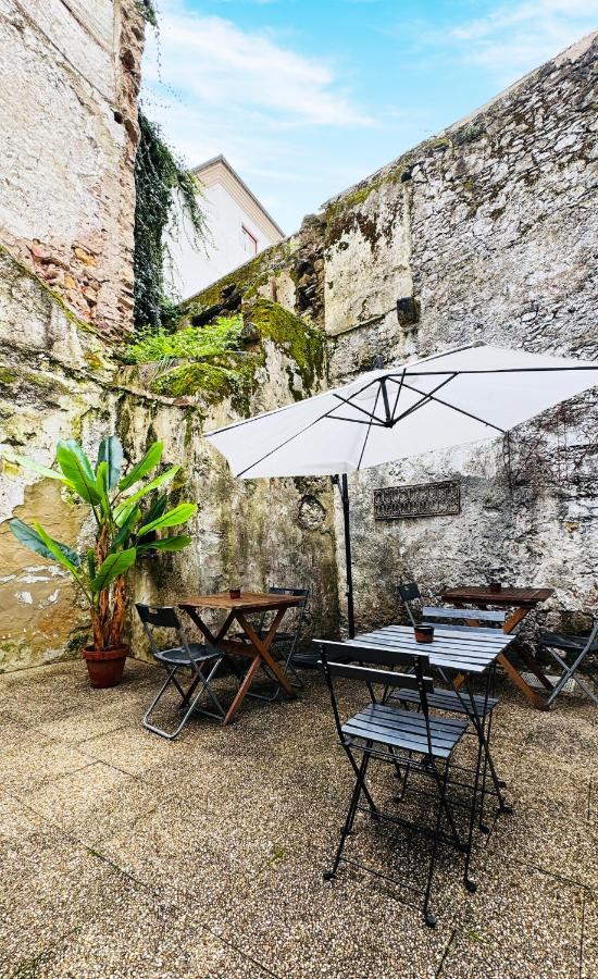 Se Velha Suites Coimbra Bagian luar foto