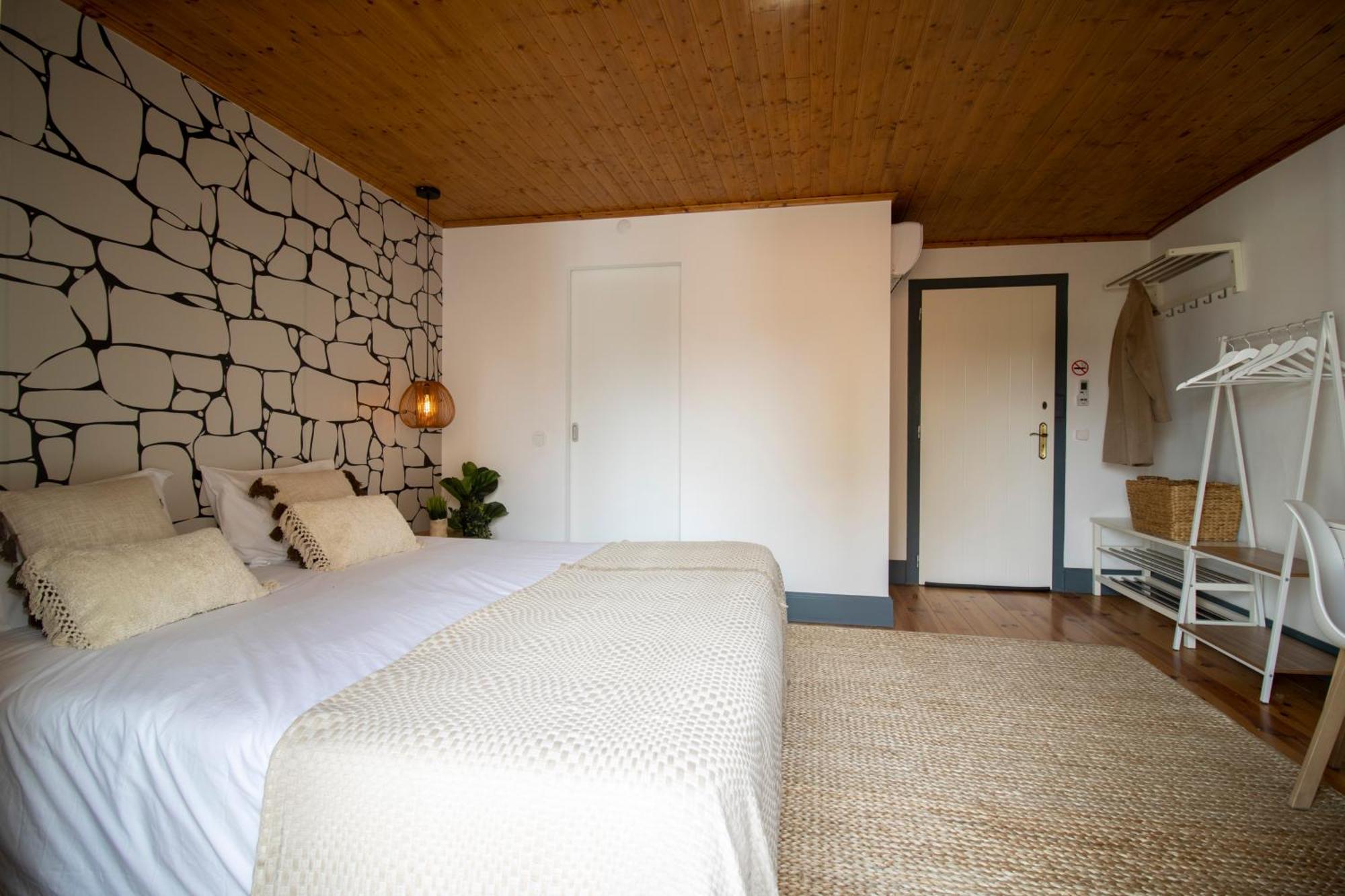 Se Velha Suites Coimbra Bagian luar foto